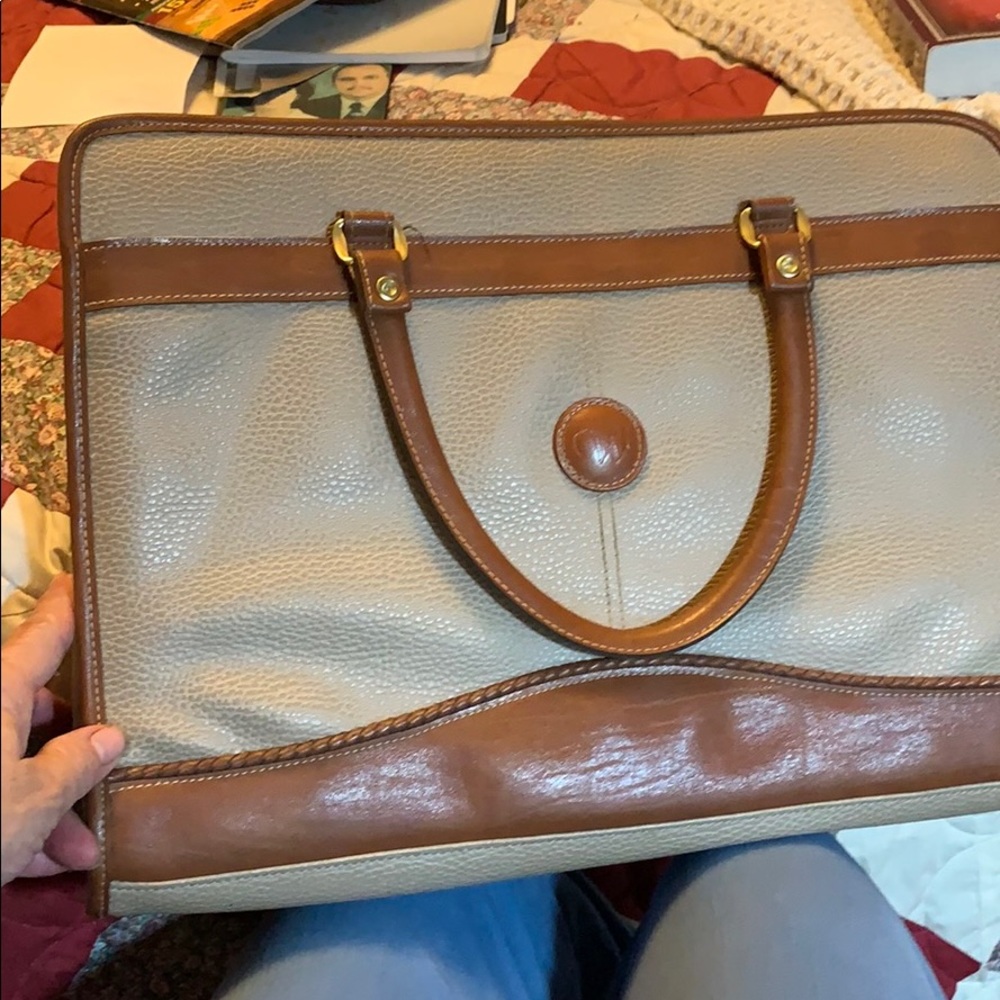 Slim line briefcase